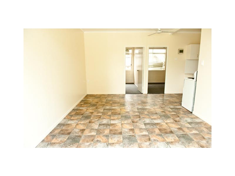 1-4/39 Keswick Avenue, Slade Point QLD 4740