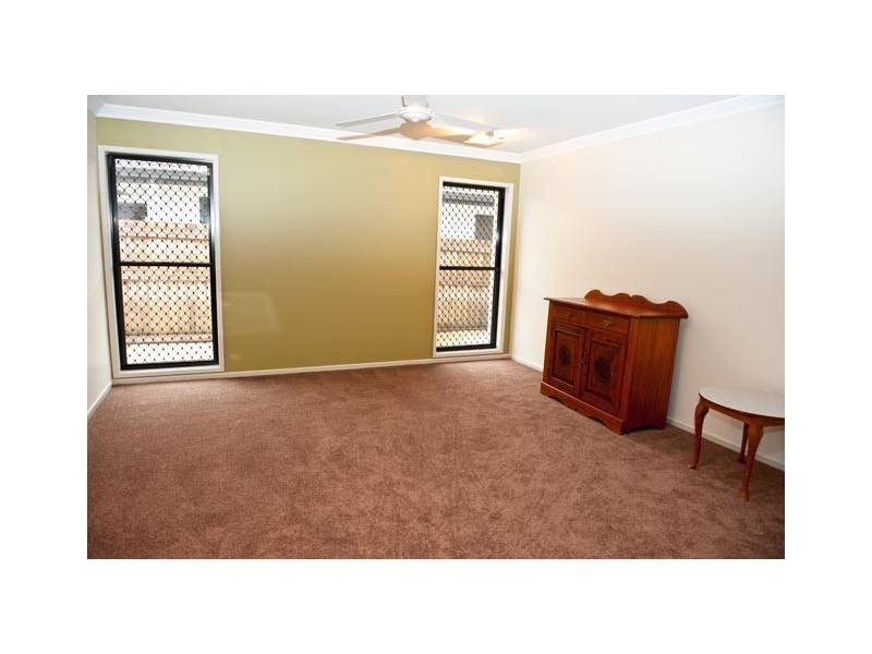 81 Victor Avenue, Glenella QLD 4740