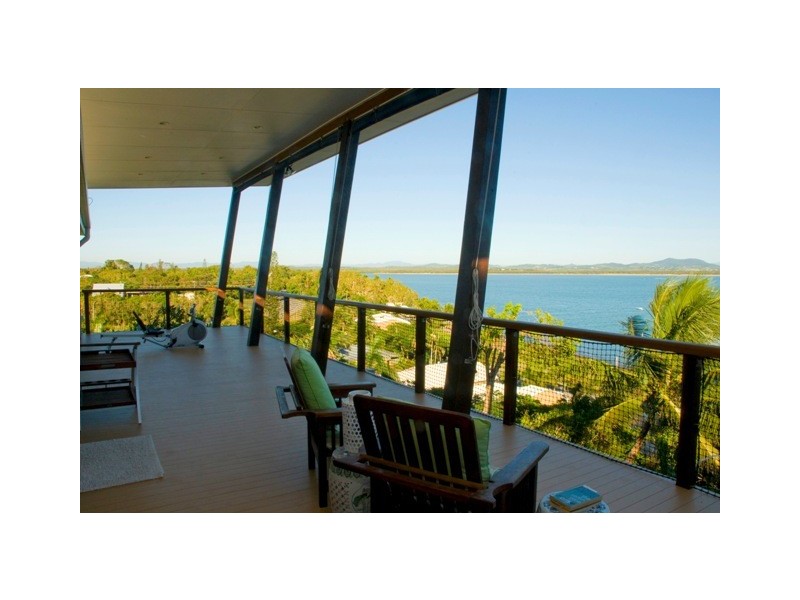 17 Albatross Street, Slade Point QLD 4740