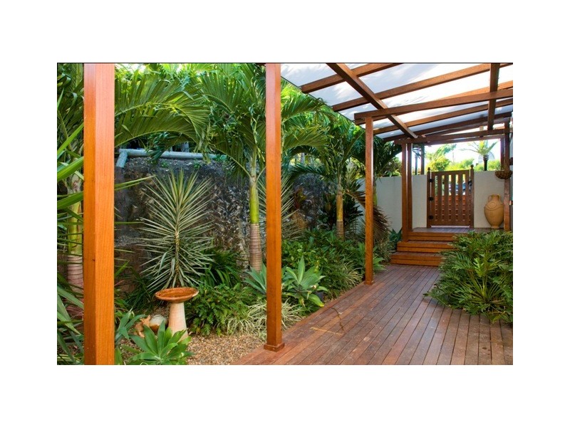 17 Albatross Street, Slade Point QLD 4740