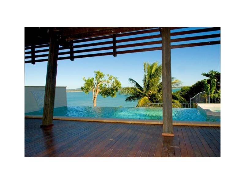 17 Albatross Street, Slade Point QLD 4740