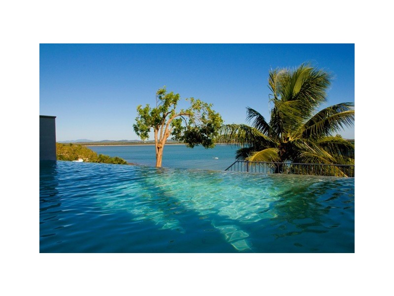 17 Albatross Street, Slade Point QLD 4740