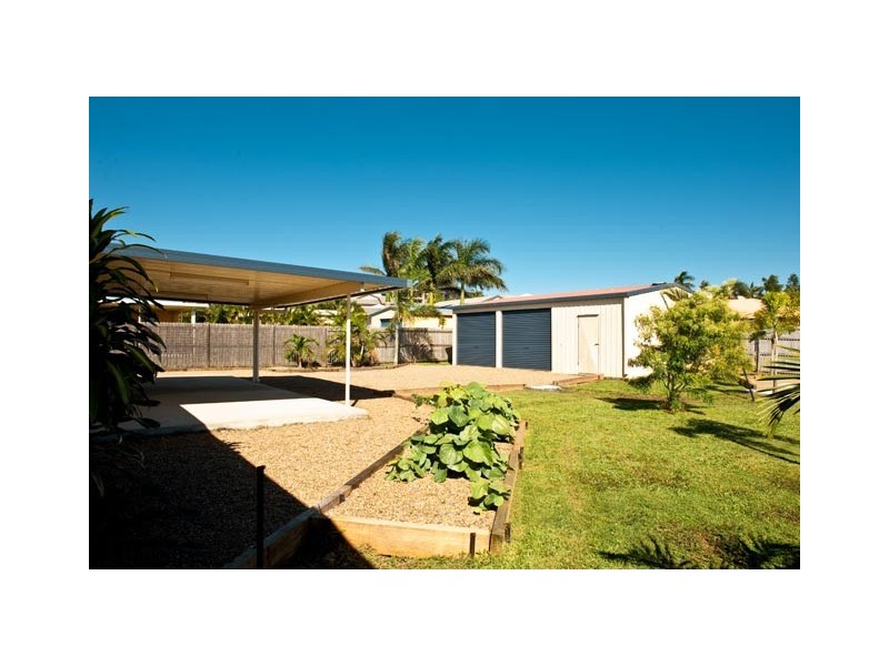 39 Barber Drive, Eimeo QLD 4740