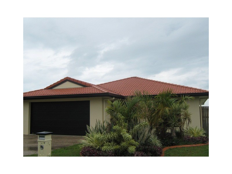 4 Carlow Close, Rural View QLD 4740