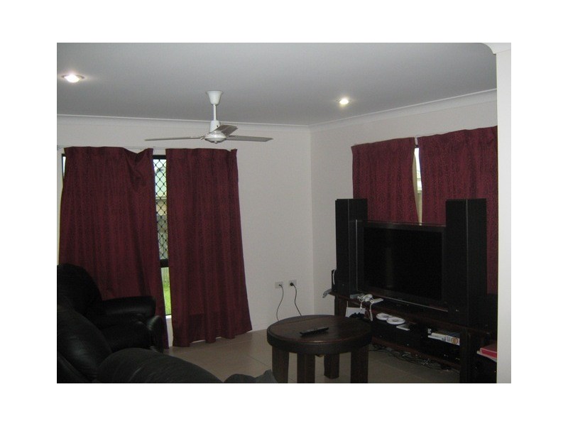 4 Carlow Close, Rural View QLD 4740