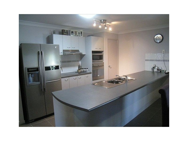 1 Orania Crt, Andergrove QLD 4740