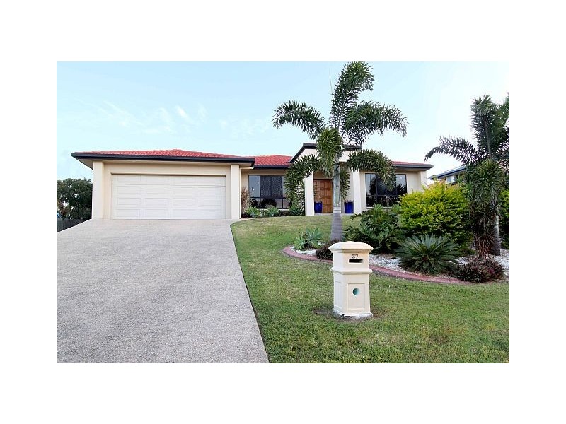37 Kidston Avenue, Rural View QLD 4740