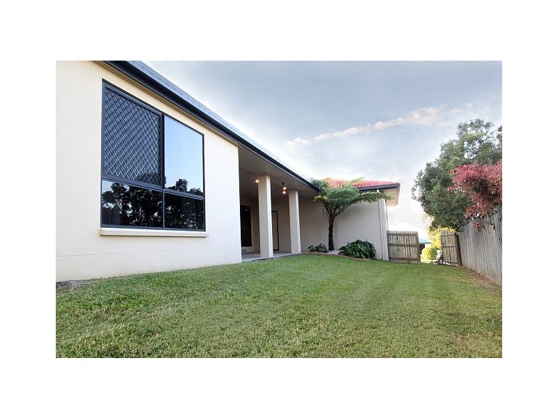 37 Kidston Avenue, Rural View QLD 4740