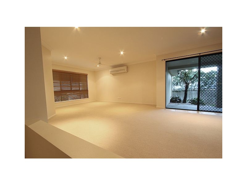 37 Kidston Avenue, Rural View QLD 4740