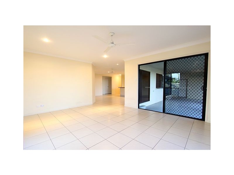 37 Kidston Avenue, Rural View QLD 4740