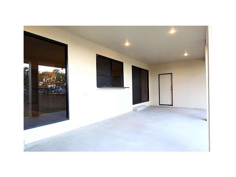 37 Kidston Avenue, Rural View QLD 4740