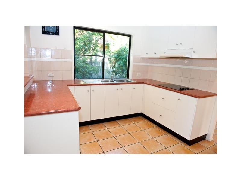 4 Royal Sands Blvd, Bucasia QLD 4750