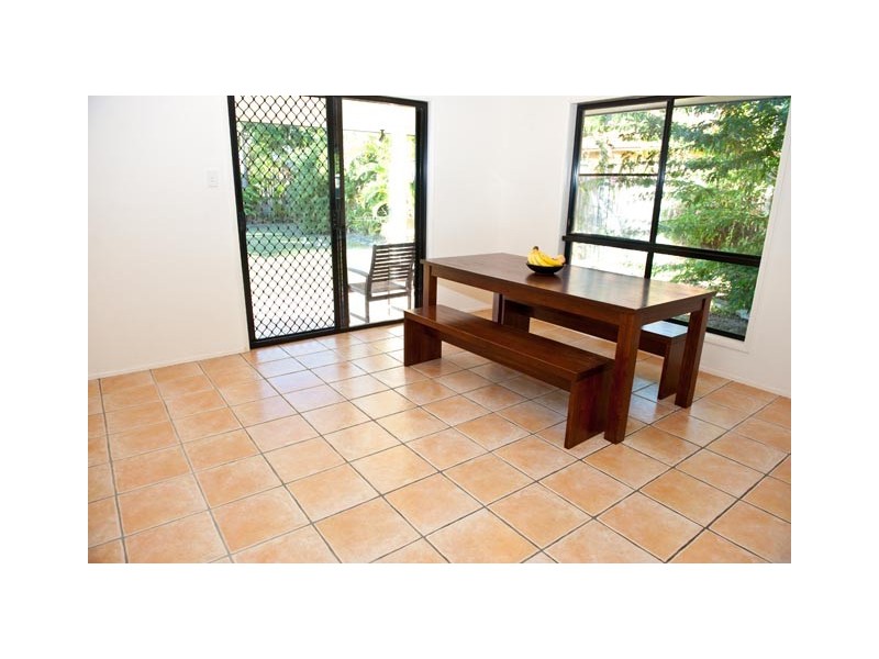 4 Royal Sands Blvd, Bucasia QLD 4750