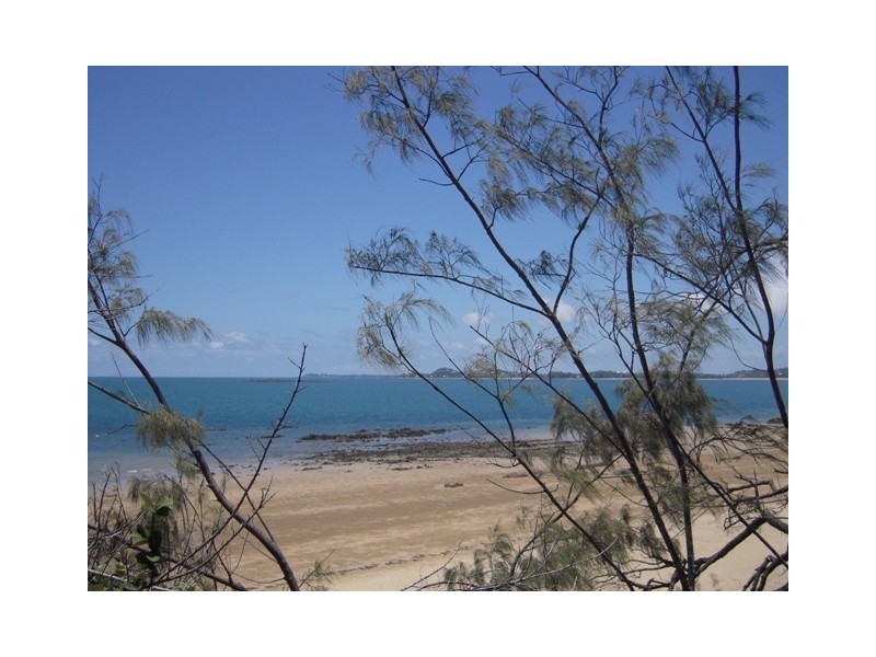 70 O’Brien Esplanade, Shoal Point QLD 4750