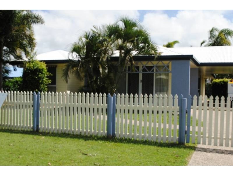 33 Cavanagh Drive, Blacks Beach QLD 4740