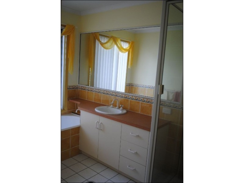 33 Cavanagh Drive, Blacks Beach QLD 4740