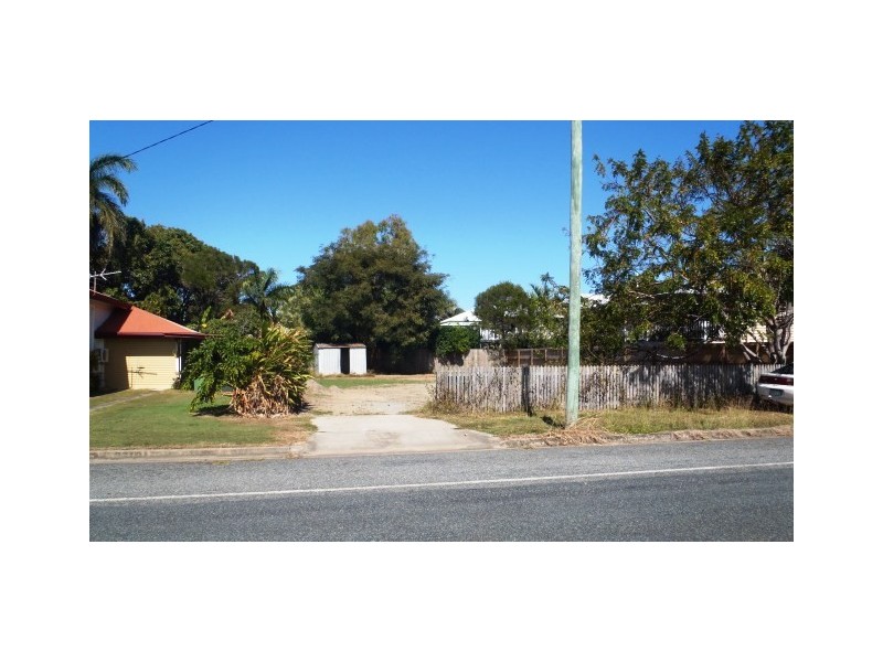 11 Peterson Street, North Mackay QLD 4740