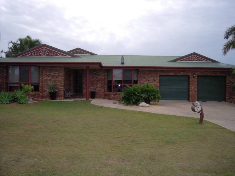 6 Sir Griffith Way, Rural View QLD 4740