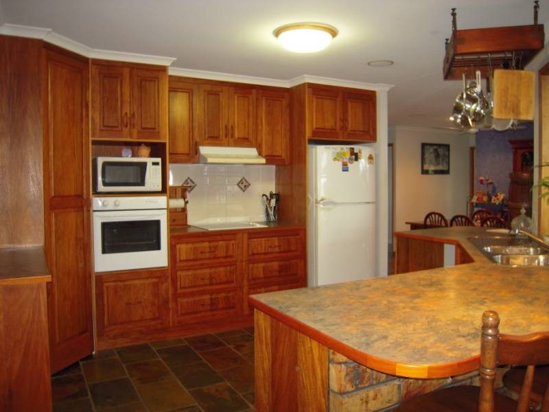 6 Sir Griffith Way, Rural View QLD 4740