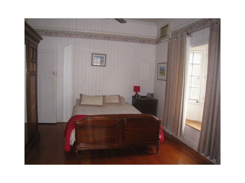 23 Hinton Street, West Mackay QLD 4740