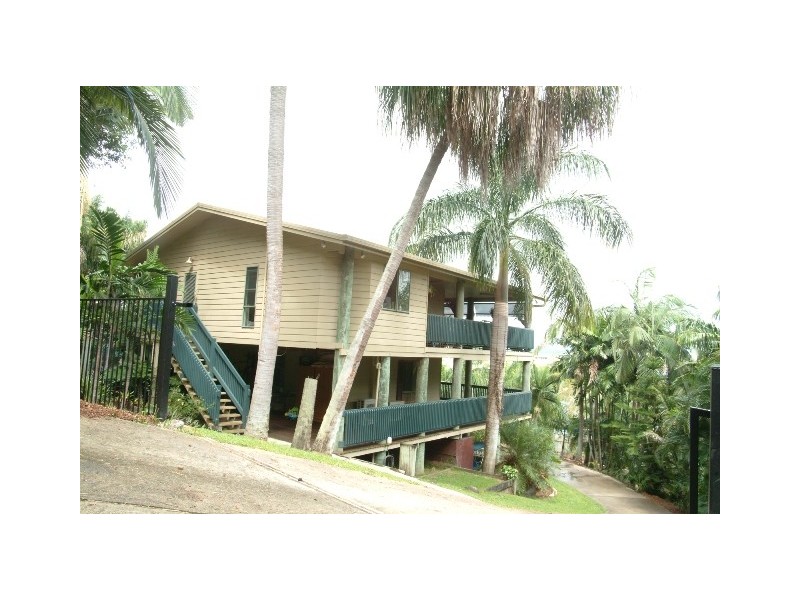 13 Ian Wood Drive, Dolphin Heads QLD 4740