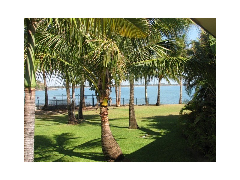 6/18 Beach Road, Dolphin Heads QLD 4740