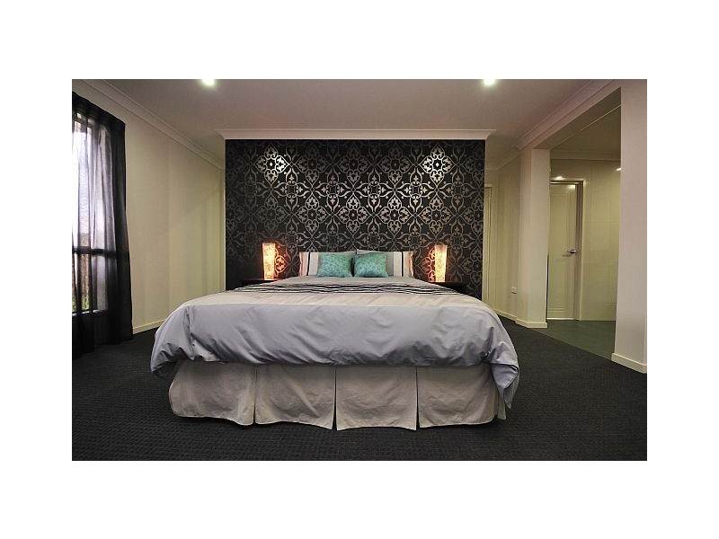 22 Vidar Crescent, Ooralea QLD 4740