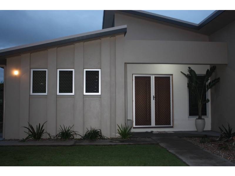 31 Gingham Street, Glenella QLD 4740