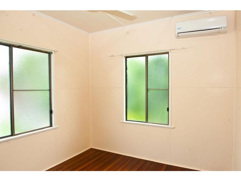 10 Holland Street, West Mackay QLD 4740