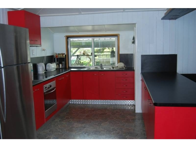 19 Ridgeway Crt, Marian QLD 4753