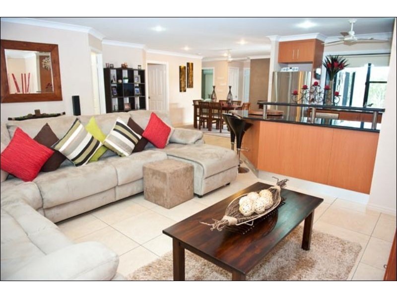 12 Townsend Street, Bucasia QLD 4750