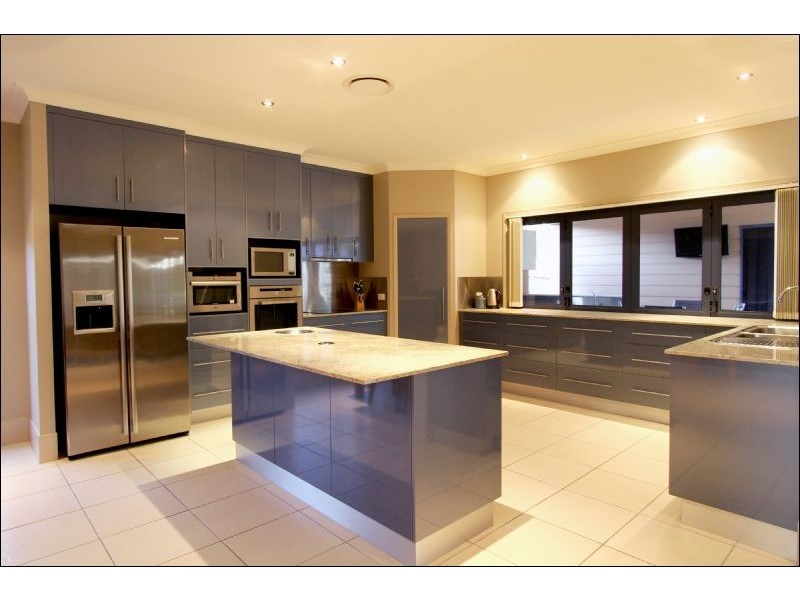 6 Malone Drive, Andergrove QLD 4740