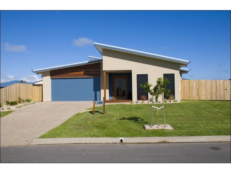 15 Vidar Crescent, Ooralea QLD 4740