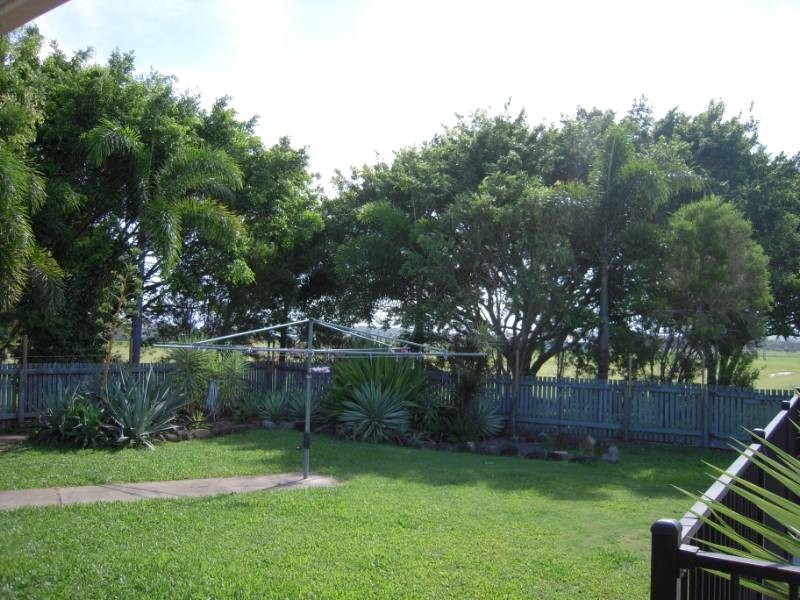 98 Broomdykes Drive, Beaconsfield QLD 4740
