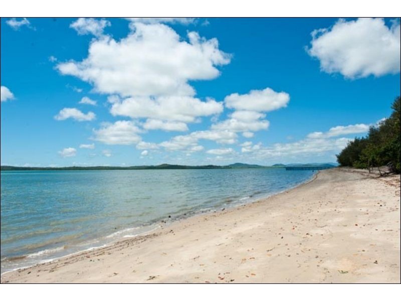 7 Walz Avenue, Mcewens Beach QLD 4740