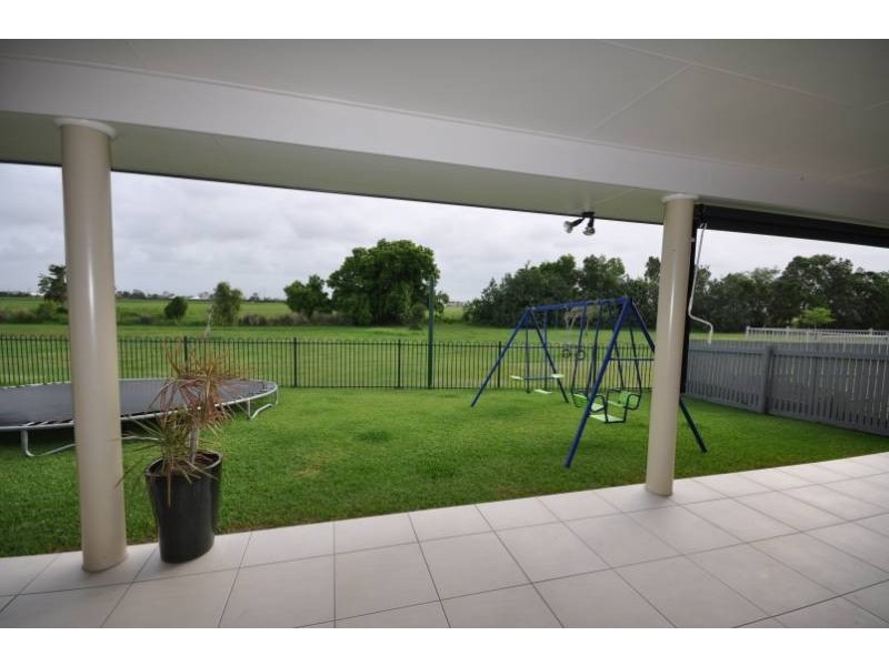 47 Frank Cowley Drive, Glenella QLD 4740