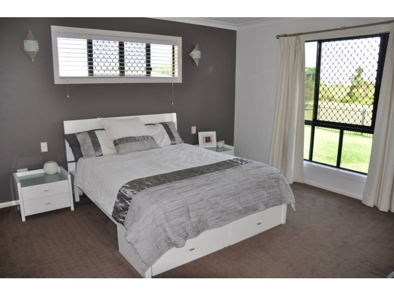 47 Frank Cowley Drive, Glenella QLD 4740