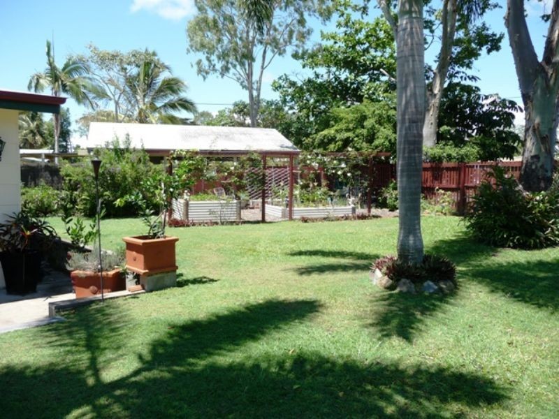 1  Fisher Street, Bucasia QLD 4750