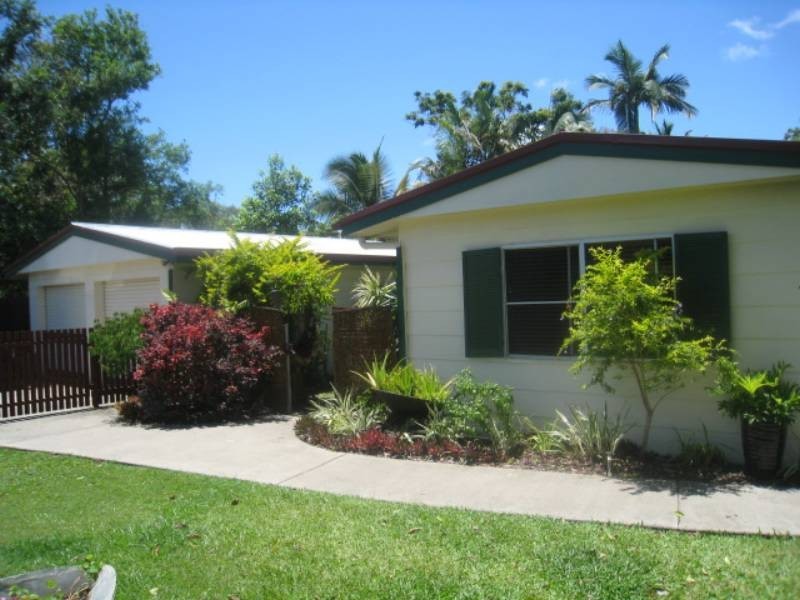 1  Fisher Street, Bucasia QLD 4750