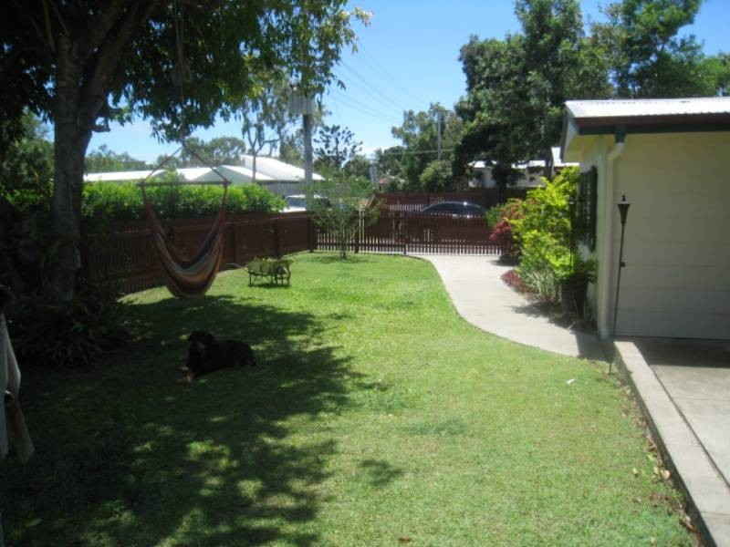 1  Fisher Street, Bucasia QLD 4750