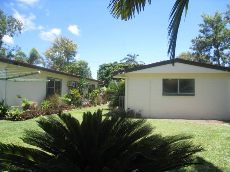 1  Fisher Street, Bucasia QLD 4750