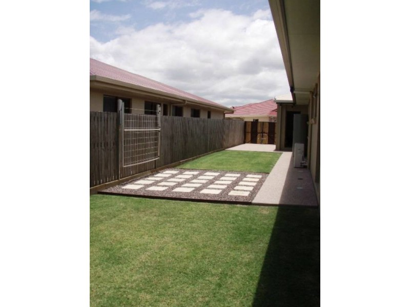 1 Joseph Court, Glenella QLD 4740
