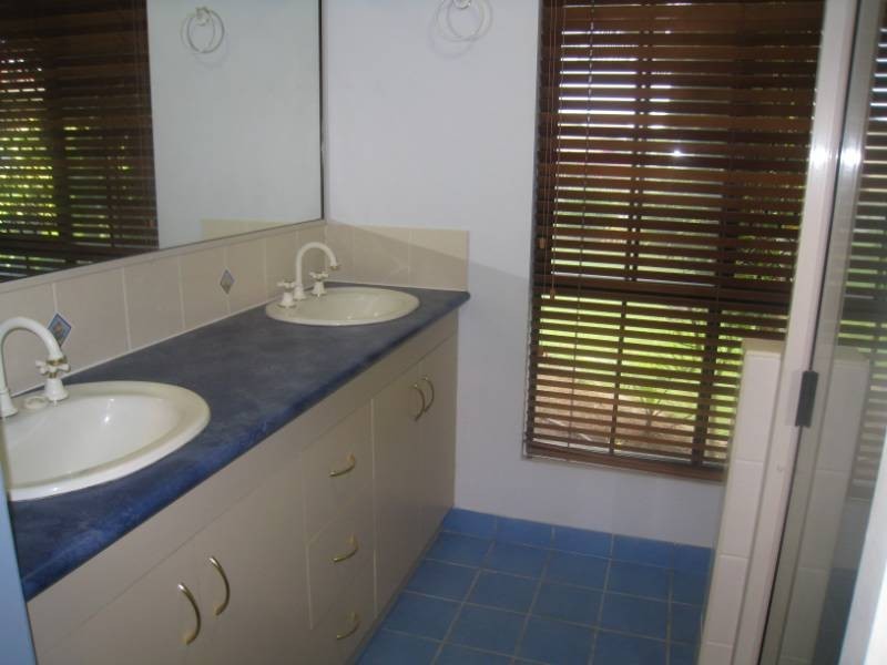 15 Clipper Court, Bucasia QLD 4750