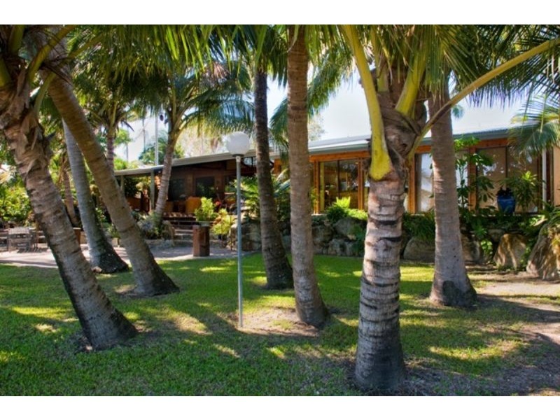 2 Ocean Avenue, Slade Point QLD 4740