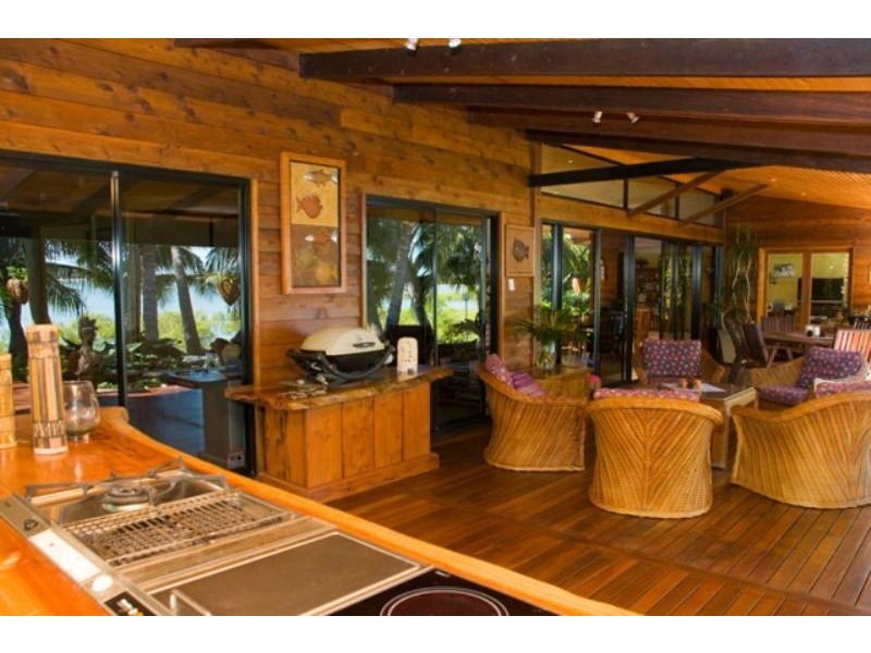 2 Ocean Avenue, Slade Point QLD 4740