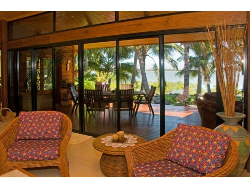2 Ocean Avenue, Slade Point QLD 4740