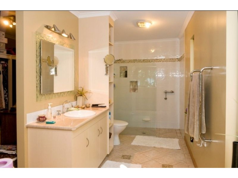 2 Ocean Avenue, Slade Point QLD 4740