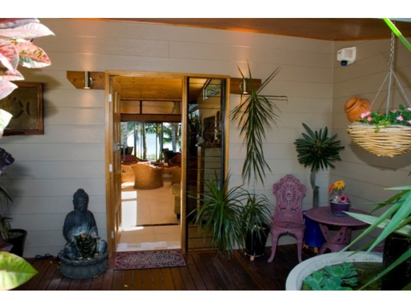 2 Ocean Avenue, Slade Point QLD 4740