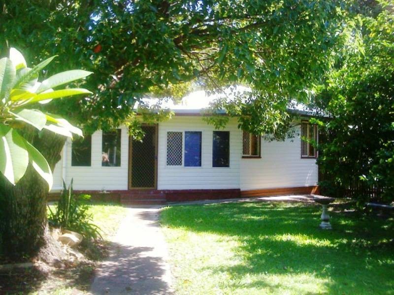 17 Valley Street, North Mackay QLD 4740