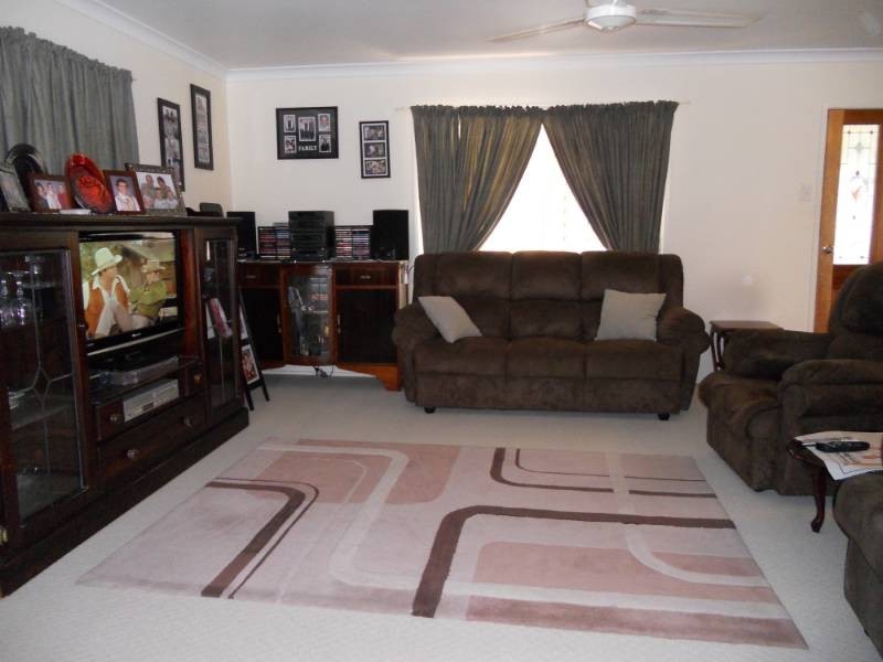 19 Raymond Croker Avenue, Mount Pleasant QLD 4740
